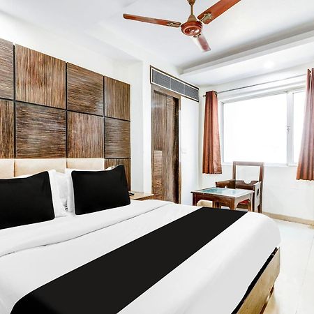 Super Townhouse Arakashan Road Paharganj Formerly Mohan International New Delhi Extérieur photo