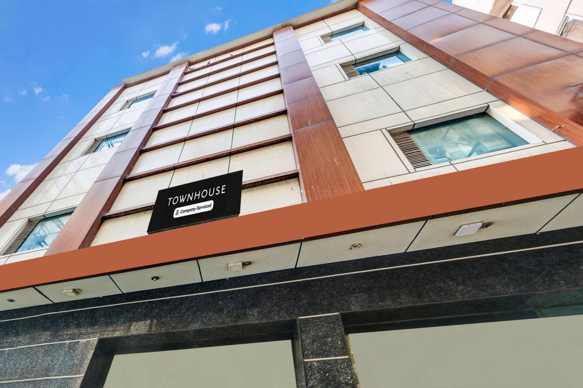 Super Townhouse Arakashan Road Paharganj Formerly Mohan International New Delhi Extérieur photo