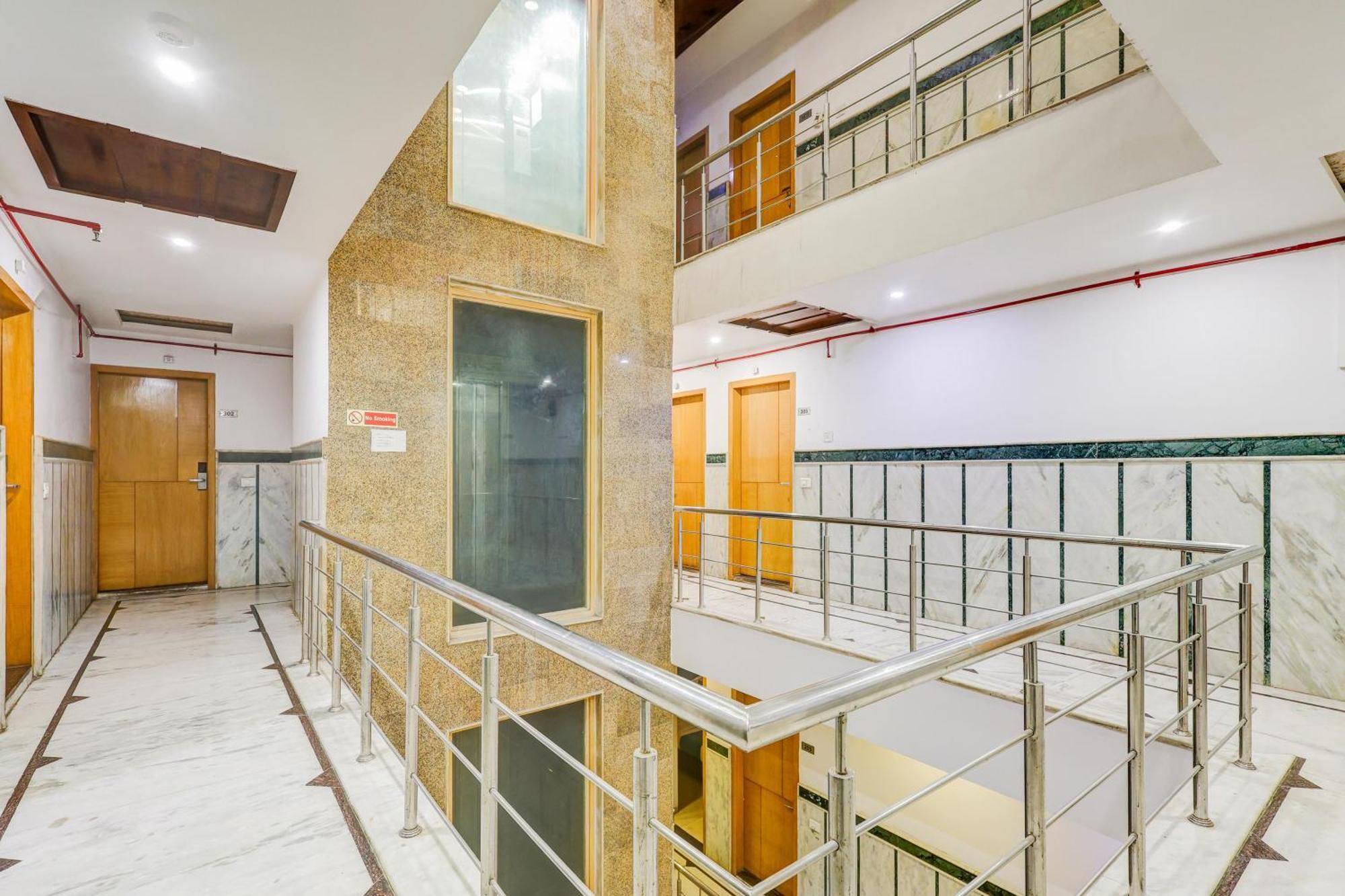 Super Townhouse Arakashan Road Paharganj Formerly Mohan International New Delhi Extérieur photo