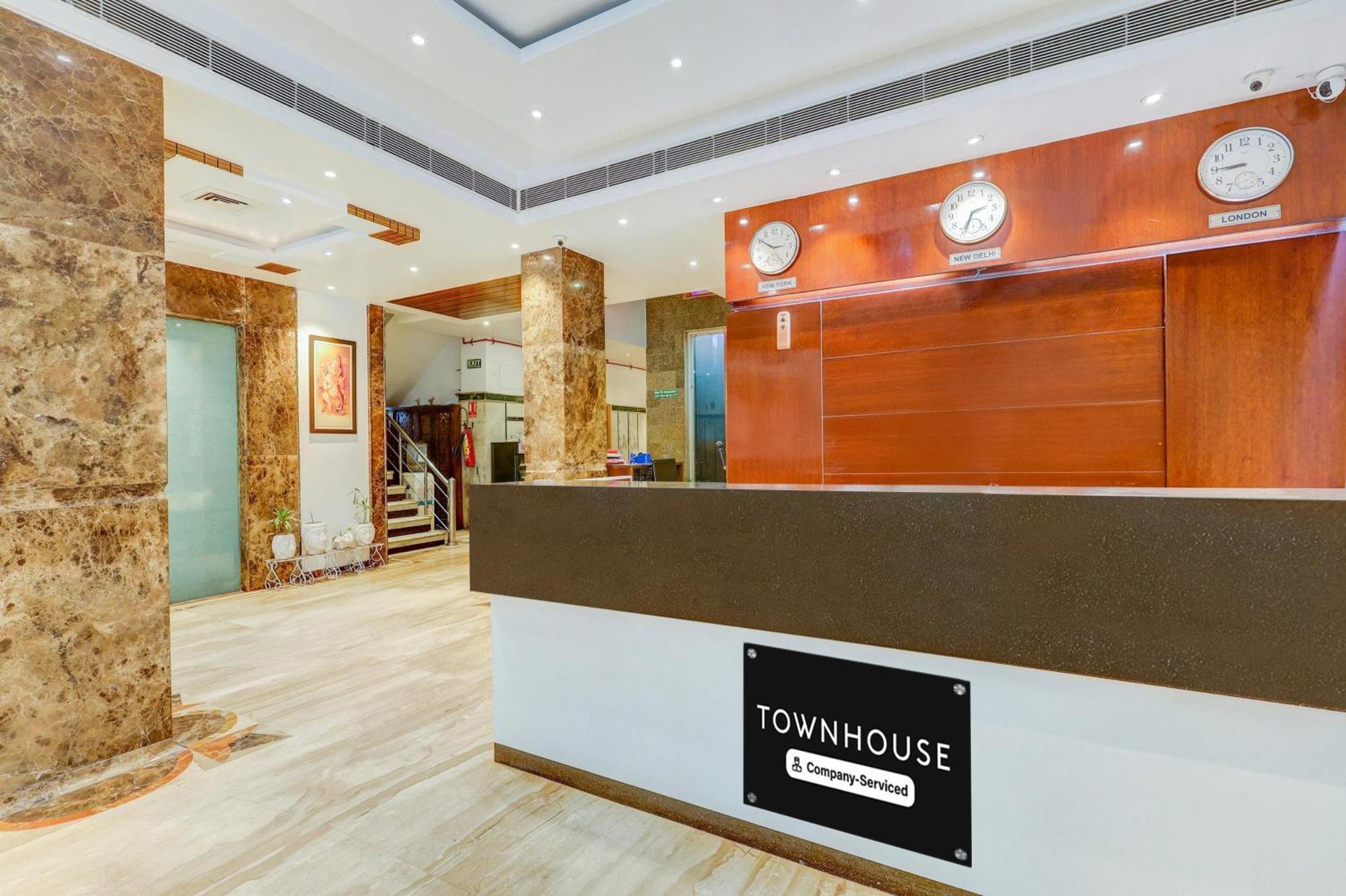 Super Townhouse Arakashan Road Paharganj Formerly Mohan International New Delhi Extérieur photo