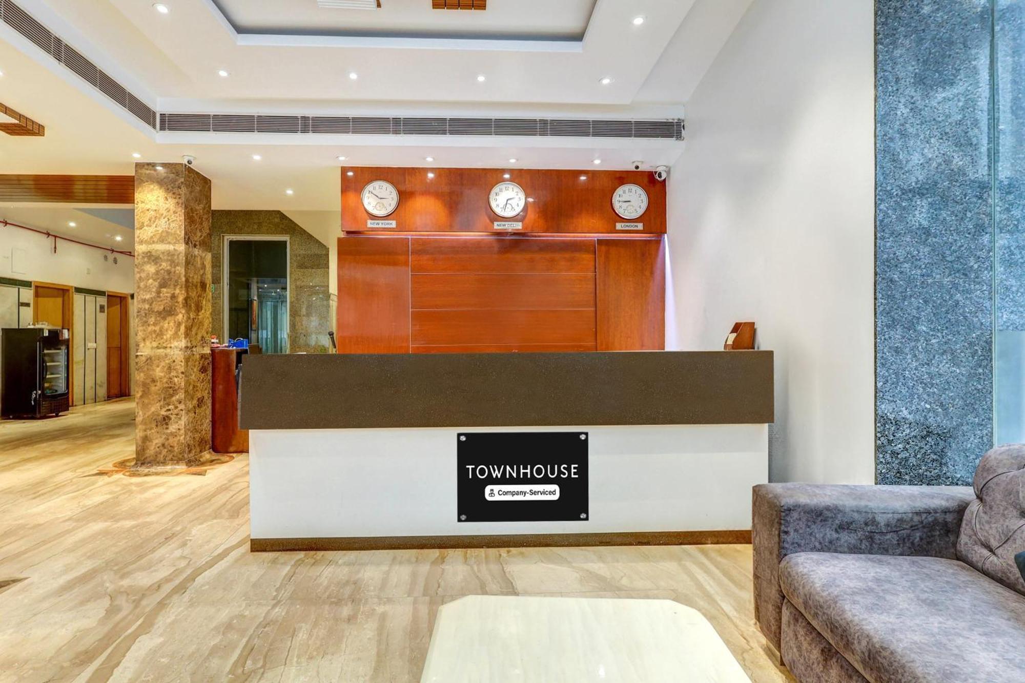 Super Townhouse Arakashan Road Paharganj Formerly Mohan International New Delhi Extérieur photo