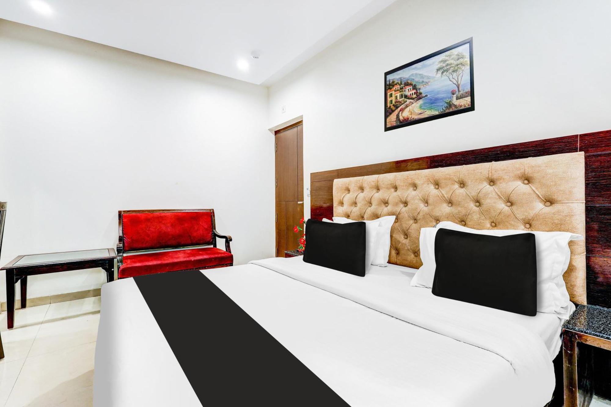 Super Townhouse Arakashan Road Paharganj Formerly Mohan International New Delhi Extérieur photo