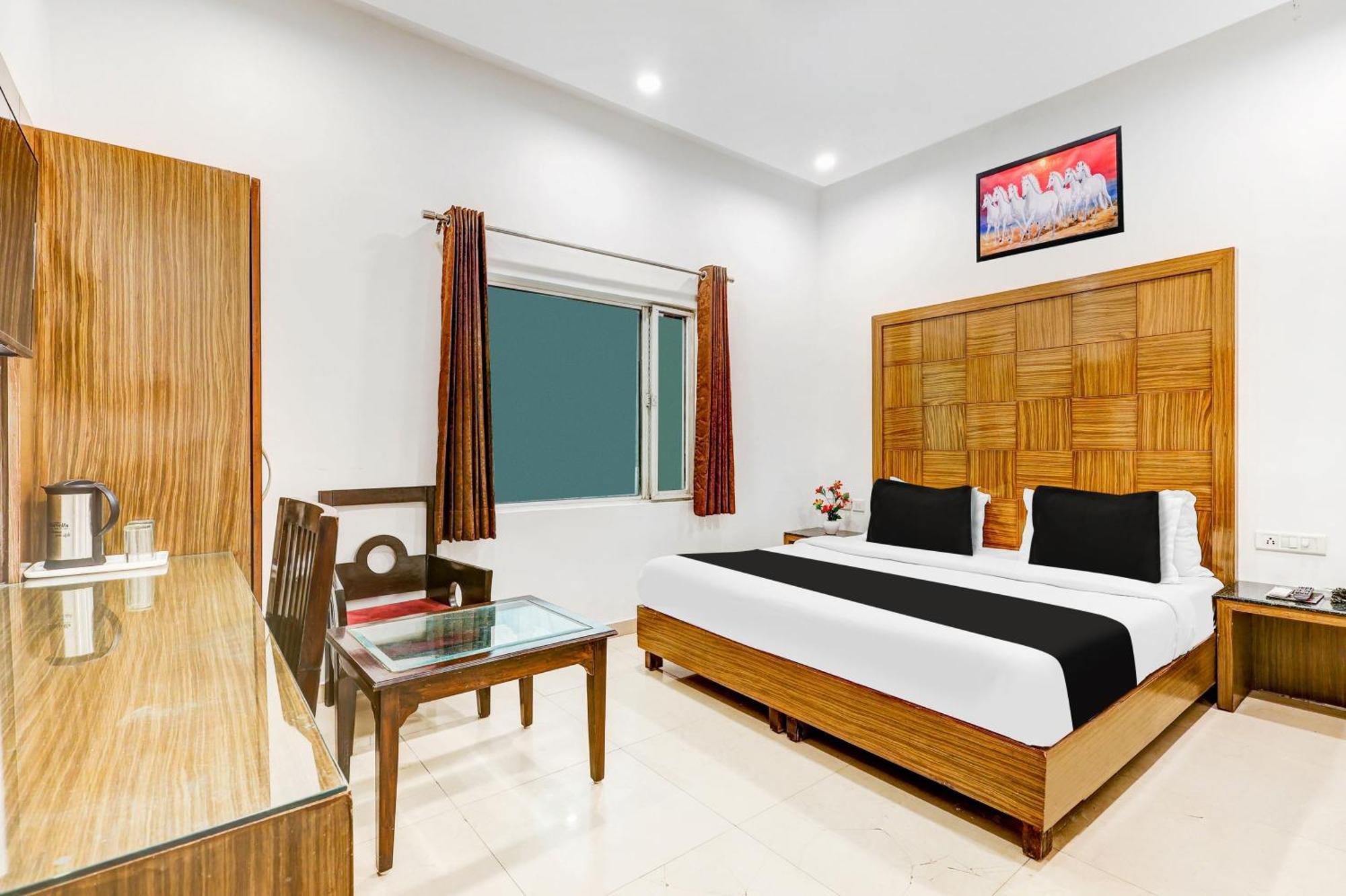 Super Townhouse Arakashan Road Paharganj Formerly Mohan International New Delhi Extérieur photo